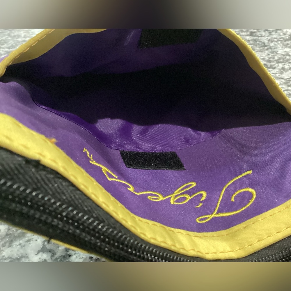 🟣 NWT - LSU Tigers - Women’s Crossbody Purse - Beautiful - Functional - Fans - Picture 6 of 16